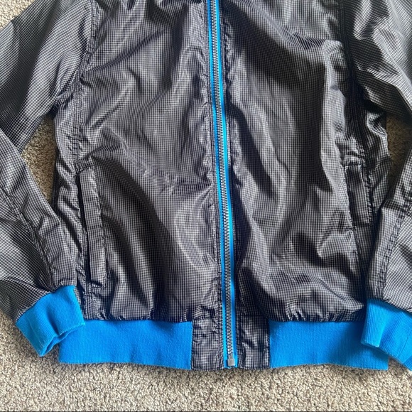 Forever 21 Men Black Blue Grid Windbreaker Jacket Size Medium - Picture 10 of 11